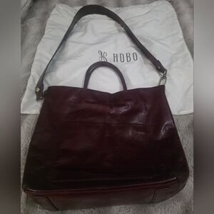 HOBO Deep Burgundy Leather Shoulder/ Tote Bag Large Size. Used 1x . Like New